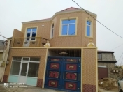 Satılır 5 otaqlı 210 m2 həyət evi Babək Plaza
