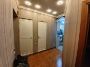 Satılır 4 otaqlı 103 m2 köhnə tikili 8 km