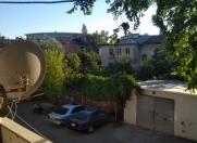 İcarəyə verilir 1 otaqlı 25 m2 köhnə tikili 8 km