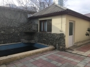 İcarəyə verilir 7 otaqlı 250 m2 obyekt Nizami r.