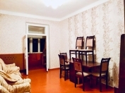 İcarəyə verilir 2 otaqlı 48 m2 köhnə tikili Heydər Əliyev Mərkəzi