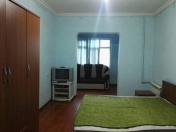 İcarəyə verilir 2 otaqlı 50 m2 köhnə tikili Yeni Yasamal