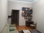 Satılır 2 otaqlı 49 m2 köhnə tikili Bakıxanov