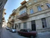 Satılır 4 otaqlı 120 m2 obyekt İçəri Şəhər m.