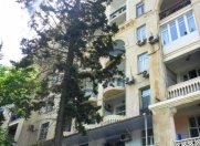 Satılır 3 otaqlı 95 m2 köhnə tikili İçəri Şəhər m.