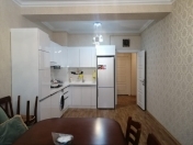 İcarəyə verilir 4 otaqlı 100 m2 yeni tikili 20 yanvar m.