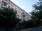 Satılır 2 otaqlı 40 m2 köhnə tikili Nəsimi r.