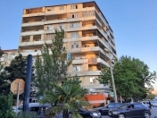 Satılır 1 otaqlı 42 m2 köhnə tikili Qara Qarayev m.