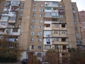 Satılır 3 otaqlı 90 m2 köhnə tikili 9 mkr