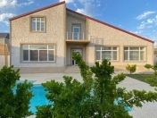 Satılır 5 otaqlı 220 m2 bağ evi Mərdəkan