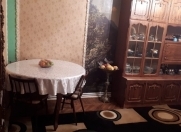 Satılır 4 otaqlı 100 m2 köhnə tikili Gəncə