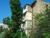 İcarəyə verilir 2 otaqlı 55 m2 köhnə tikili Avropa otel