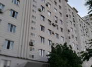 Satılır 2 otaqlı 63 m2 köhnə tikili Elmlər Akademiyası m.