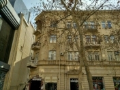 Satılır 3 otaqlı 160 m2 köhnə tikili İçəri Şəhər m.