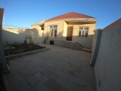 Satılır 3 otaqlı 100 m2 həyət evi Binəqədi