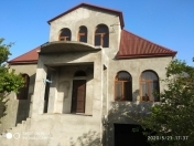 Satılır 4 otaqlı 300 m2 həyət evi 8 km