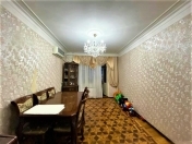 Satılır 3 otaqlı 80 m2 köhnə tikili 9 mkr
