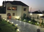 Satılır 8 otaqlı 600 m2 villa Novxanı