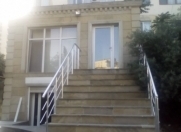 İcarəyə verilir 2 otaqlı 35 m2 ofis 4 mkr