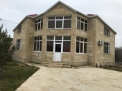 Satılır 5 otaqlı 200 m2 villa Novxanı
