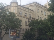 Satılır 3 otaqlı 90 m2 köhnə tikili 28 May m.