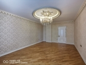 Satılır 4 otaqlı 175 m2 yeni tikili 4 mkr