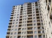 Satılır 3 otaqlı 136 m2 yeni tikili Badamdar