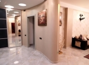 Satılır 3 otaqlı 189 m2 yeni tikili 28 May m.