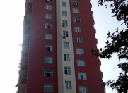 Satılır 4 otaqlı 132 m2 yeni tikili İnşaatçılar m.