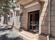 İcarəyə verilir 2 otaqlı 90 m2 obyekt Şah İsmayıl Xətai m.