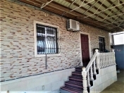 Satılır 3 otaqlı 110 m2 bağ evi Novxanı