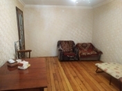 İcarəyə verilir 1 otaqlı 40 m2 köhnə tikili Elmlər Akademiyası m.