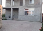 Satılır 6 otaqlı 336 m2 həyət evi Binə