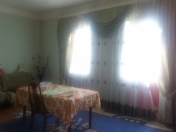 Satılır 5 otaqlı 260 m2 bağ evi Koroğlu Parkı