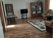 Satılır 3 otaqlı 96 m2 həyət evi Saray