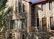 İcarəyə verilir 5 otaqlı 250 m2 villa Quba