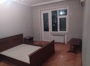 İcarəyə verilir 3 otaqlı 75 m2 köhnə tikili Neftçilər m.