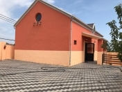 Satılır 3 otaqlı 110 m2 həyət evi ISR Plaza