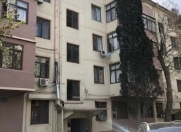 Satılır 3 otaqlı 78 m2 köhnə tikili 4 mkr