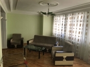 İcarəyə verilir 4 otaqlı 60 m2 köhnə tikili İnşaatçılar m.