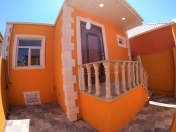 Satılır 3 otaqlı 70 m2 həyət evi Binəqədi