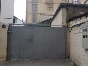 Satılır 2 otaqlı 38 m2 həyət evi Elmlər Akademiyası m.