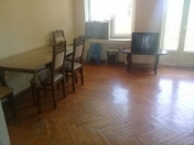 İcarəyə verilir 2 otaqlı 60 m2 köhnə tikili Elmlər Akademiyası m.