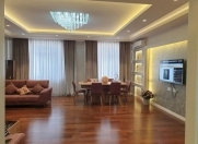 Satılır 3 otaqlı 160 m2 yeni tikili 28 May m.