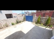 Satılır 4 otaqlı 180 m2 həyət evi Şüvəlan Park ticarət mərkəzi