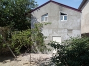 Satılır 5 otaqlı 250 m2 həyət evi Azadlıq meydanı