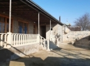 Satılır 5 otaqlı 150 m2 həyət evi Türkan