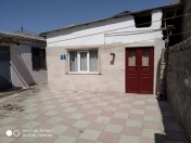 Satılır 3 otaqlı 100 m2 həyət evi Y.Suraxanı