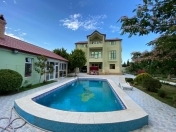 İcarəyə verilir 14 otaqlı 450 m2 bağ evi Şüvəlan