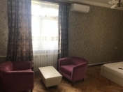 İcarəyə verilir 1 otaqlı 42 m2 köhnə tikili Yasamal r.